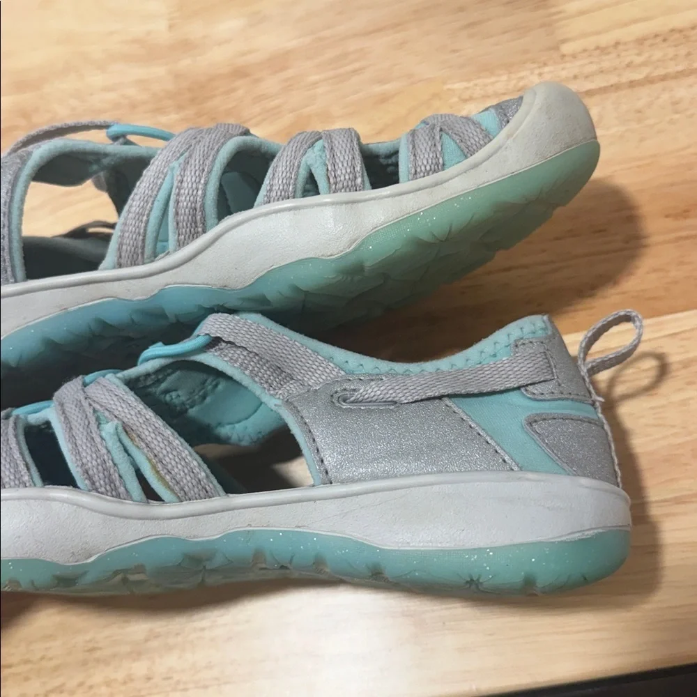 Keen Moxie Girl Water Sandals Youth Hiking Ocean Wave Vapor Teal Girls Size 2